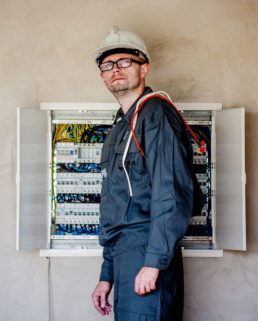 electrician, electric, electricity-1080590.jpg